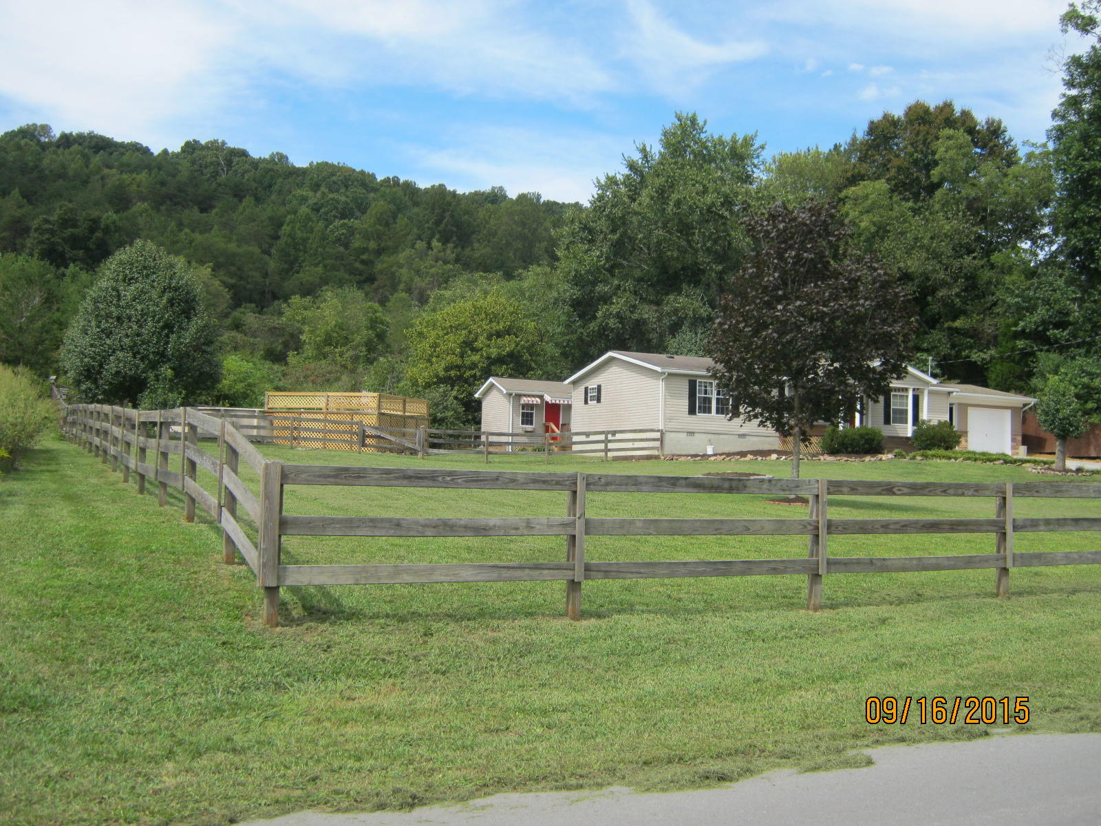 404 Beard Valley Road Maynardville, TN 37807 - Photo 2 of 25 IMG_2176