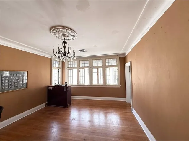 $2,999 | 7211 St Charles Avenue, New Orleans, LA 70118