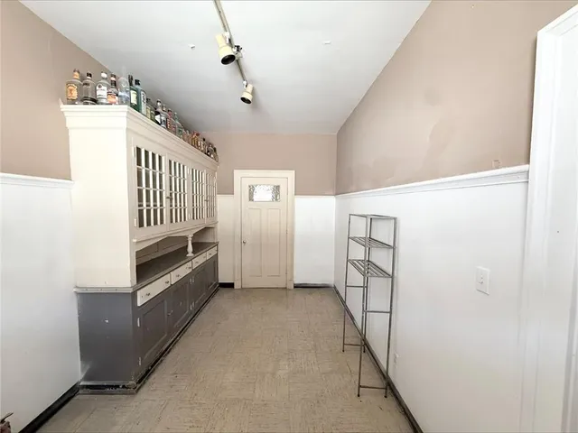 $2,999 | 7211 St Charles Avenue, New Orleans, LA 70118