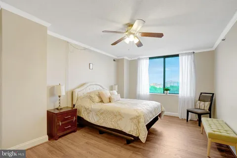 $350,000 | 3713 South George Mason Drive, Unit 904W, Falls Church, VA 22041