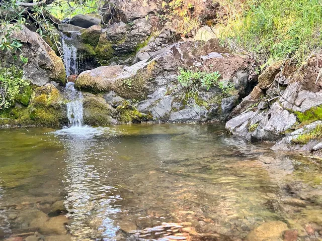 $259,000 | 10504 Bachelor Valley Road, Upper Lake, CA 95493