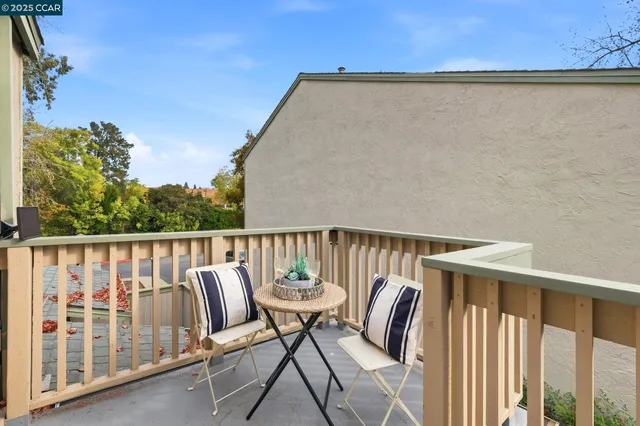 $375,000 | 2890 Treat Boulevard, Unit 5, Concord, CA 94518
