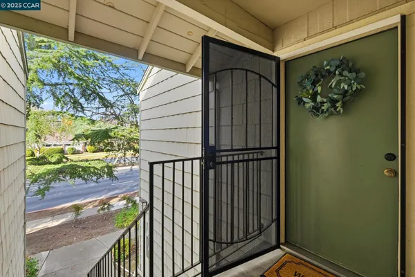 $355,000 | 2890 Treat Boulevard, Unit 5, Concord, CA 94518