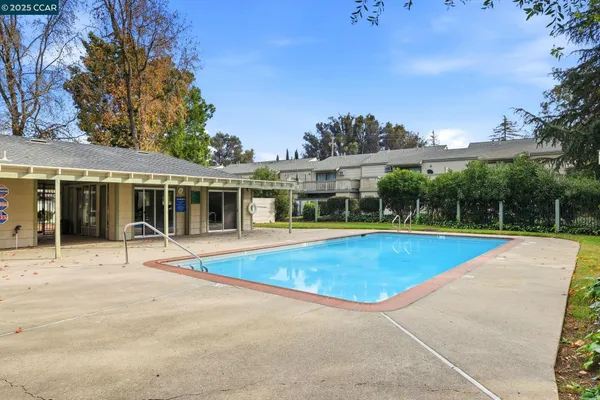 $355,000 | 2890 Treat Boulevard, Unit 5, Concord, CA 94518