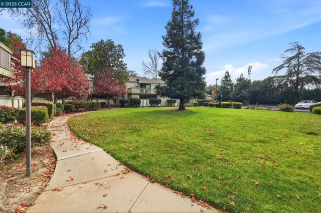 $375,000 | 2890 Treat Boulevard, Unit 5, Concord, CA 94518