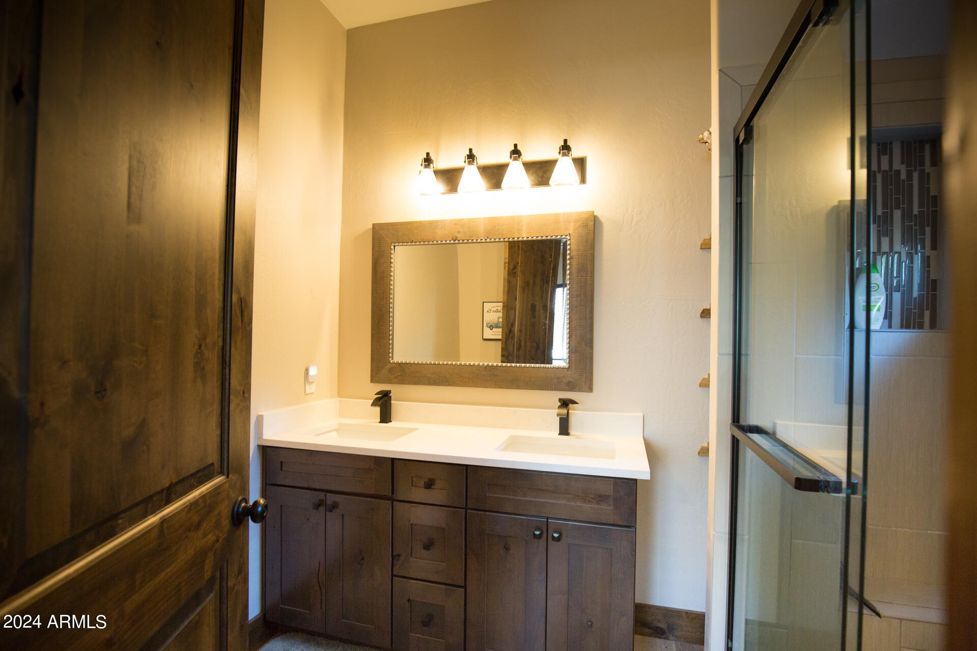 3515 West Lead Rope Flagstaff, AZ 86005 - Photo 29 of 37 34_Guest Bath 2_En Suite