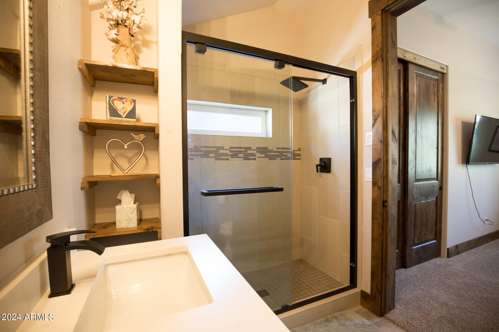 3515 West Lead Rope Flagstaff, AZ 86005 - Photo 30 of 37 35_Guest Bath 2_En Suite