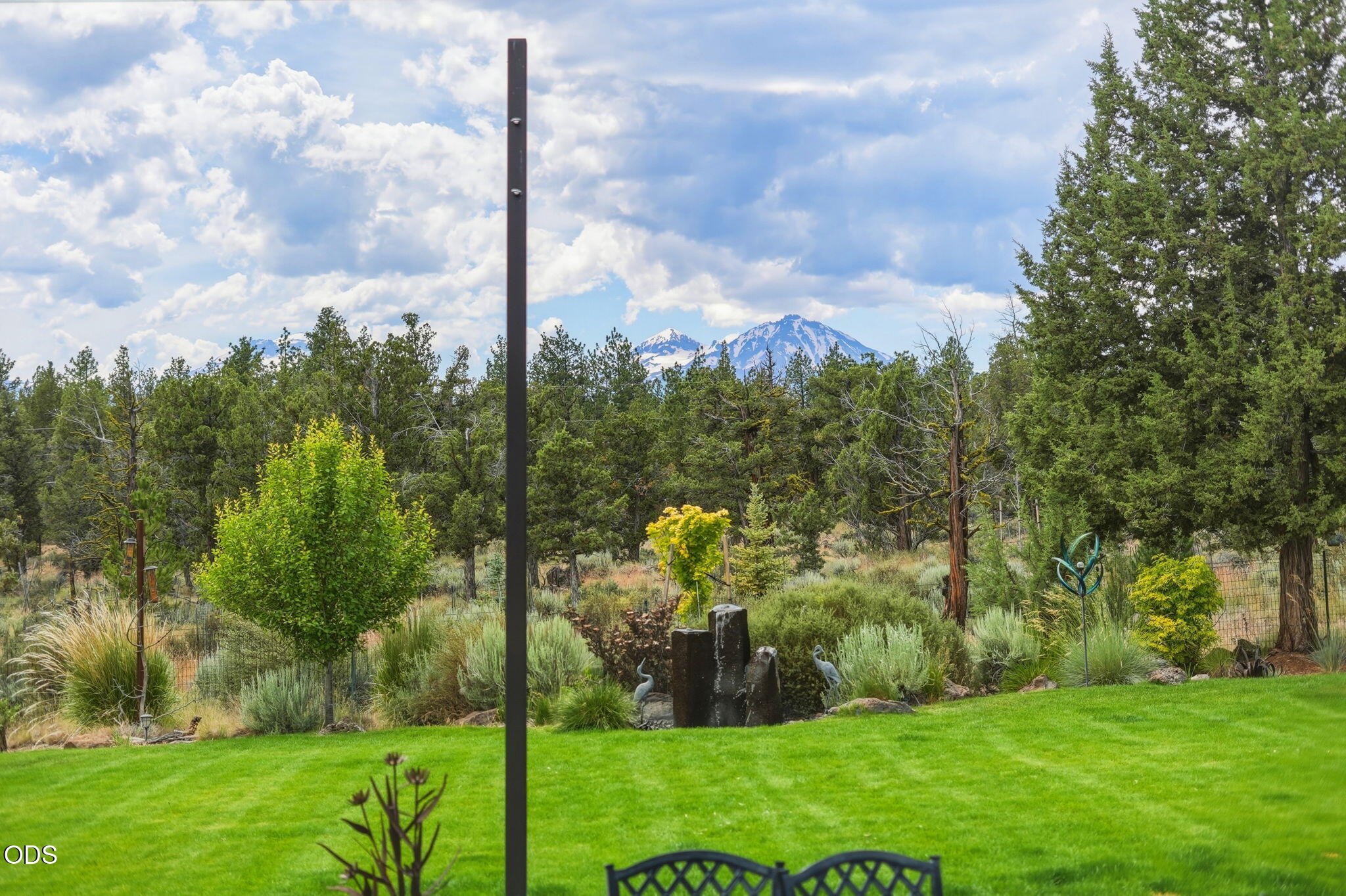 67295 Gist Road Bend, OR 97703 - Photo 24 of 57