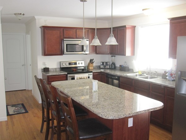 177 Penrose Street Springfield, MA 01109 - Photo 2 of 25 Gallery Image 2