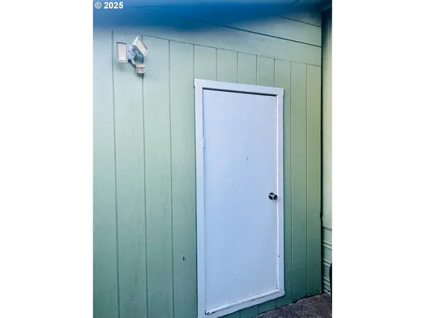 $134,500 | 503 Southeast Sheridan Road, Unit 8, Sheridan, OR 97378