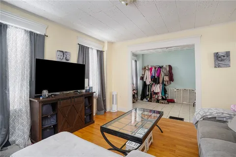 $499,900 | 7 Maple Street, Cranston, RI 02910