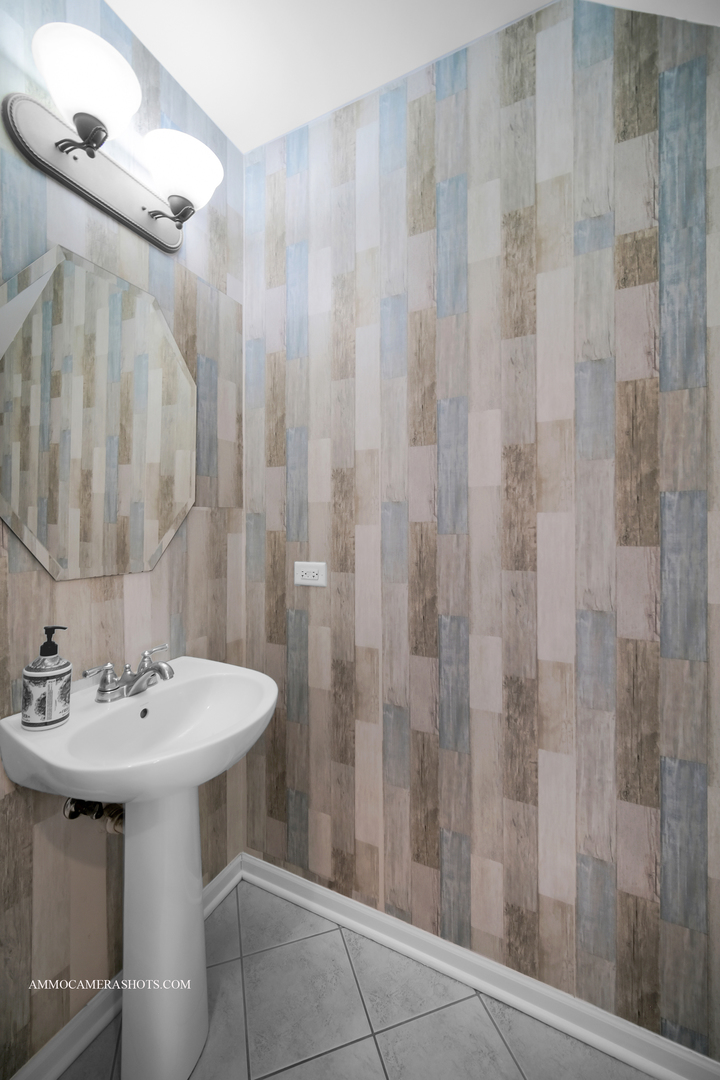 683 Station Boulevard Aurora, IL 60504 - Photo 15 of 33