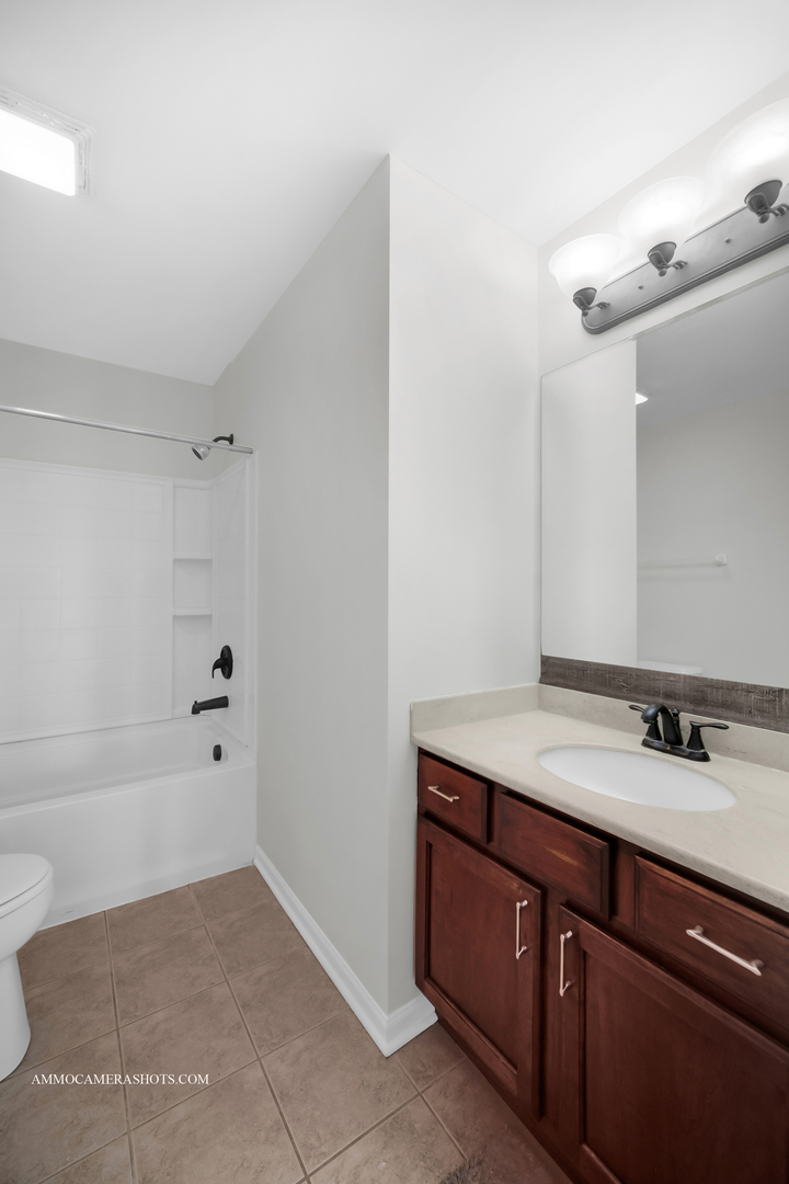 683 Station Boulevard Aurora, IL 60504 - Photo 22 of 33