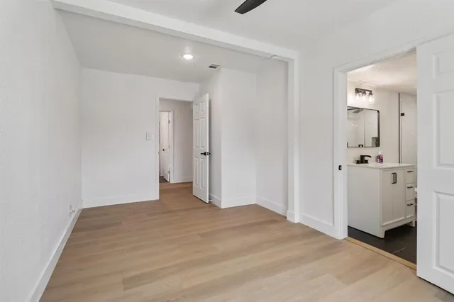 $289,000 | 1105 North Sylvania Avenue, Fort Worth, TX 76111