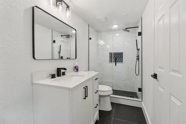 $289,000 | 1105 North Sylvania Avenue, Fort Worth, TX 76111