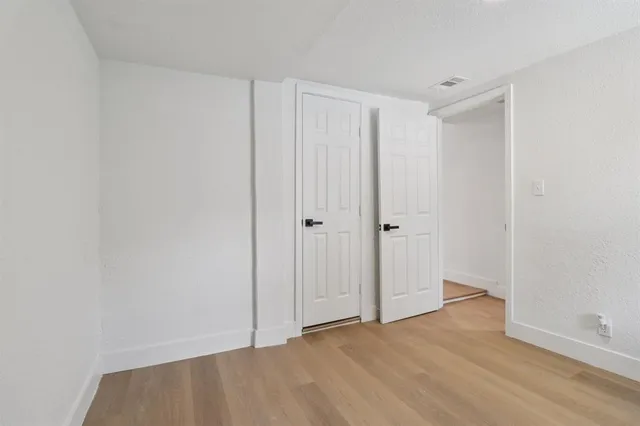 $289,000 | 1105 North Sylvania Avenue, Fort Worth, TX 76111