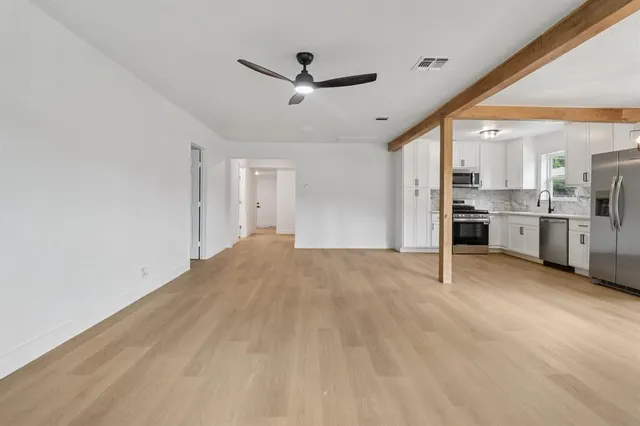 $289,000 | 1105 North Sylvania Avenue, Fort Worth, TX 76111