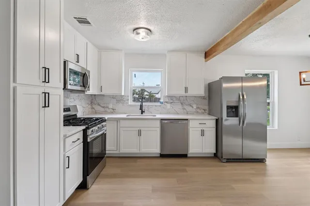 $289,000 | 1105 North Sylvania Avenue, Fort Worth, TX 76111