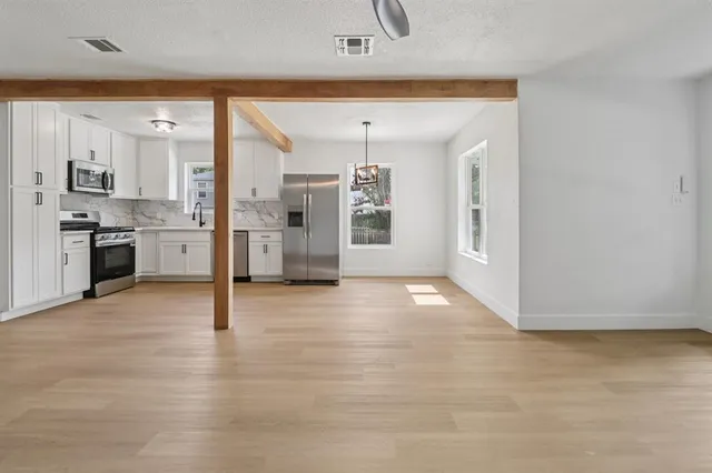 $289,000 | 1105 North Sylvania Avenue, Fort Worth, TX 76111