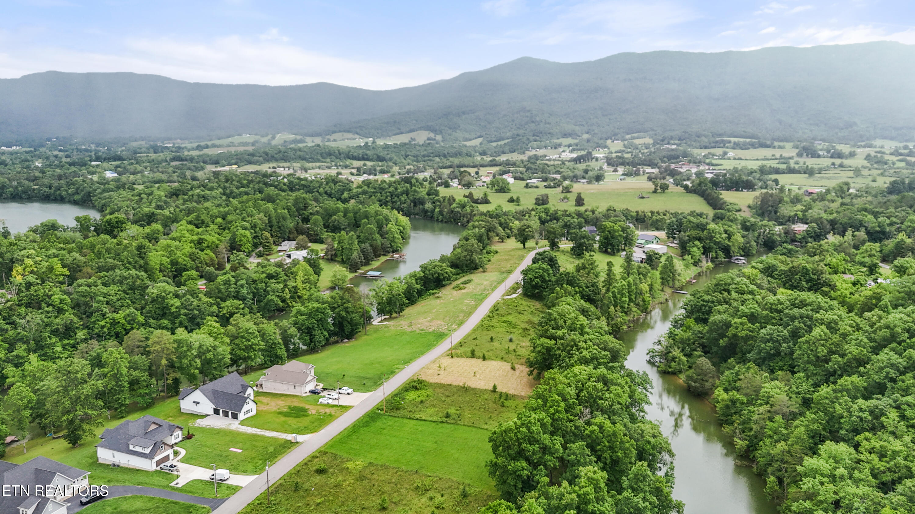 Wagon Lane Speedwell, TN 37870 - Photo 5 of 18 DJI_20250531020628_0027_D