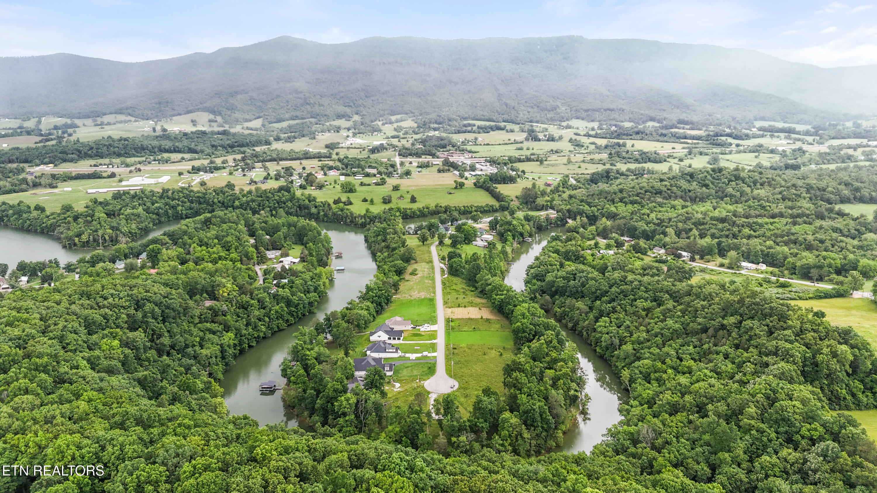 Wagon Lane Speedwell, TN 37870 - Photo 8 of 18 DJI_20250531020736_0032_D
