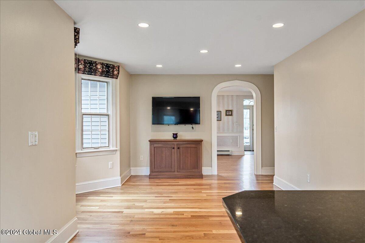 28 Maxwell Road Colonie, NY 12110 - Photo 23 of 56 24-28 Maxwell-30