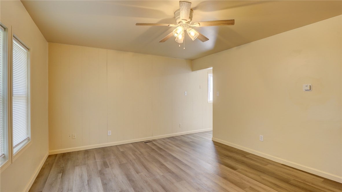 2856 East Cardinal Drive Decatur, IL 62526 - Photo 12 of 24 Gallery Image 12