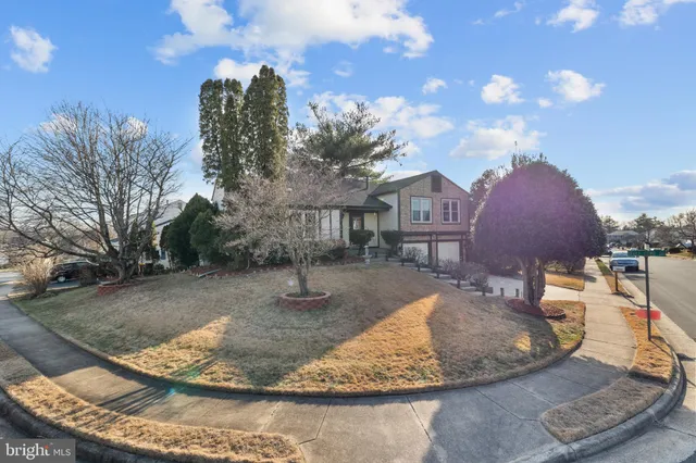 $745,000 | 5515 Buggy Whip Drive, Centreville, VA 20120