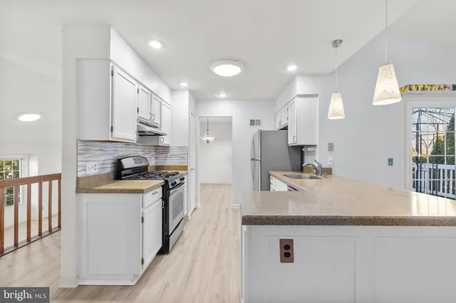 $745,000 | 5515 Buggy Whip Drive, Centreville, VA 20120