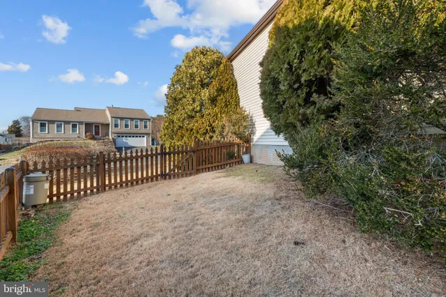 $745,000 | 5515 Buggy Whip Drive, Centreville, VA 20120