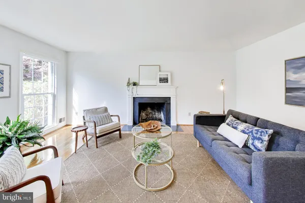 $895,000 | 54 Orchard Way North, Rockville, MD 20854