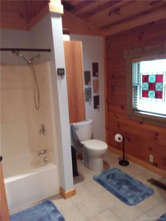 308 Cinnamon Ridge Rutherfordton, NC 28139 - Photo 11 of 19 a bathroom with a toilet and a shower