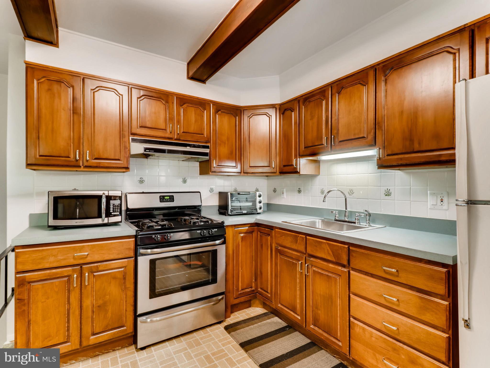 9137 Covered Bridge Road Baltimore, MD 21234 - Photo 12 of 28 Gallery Image 12