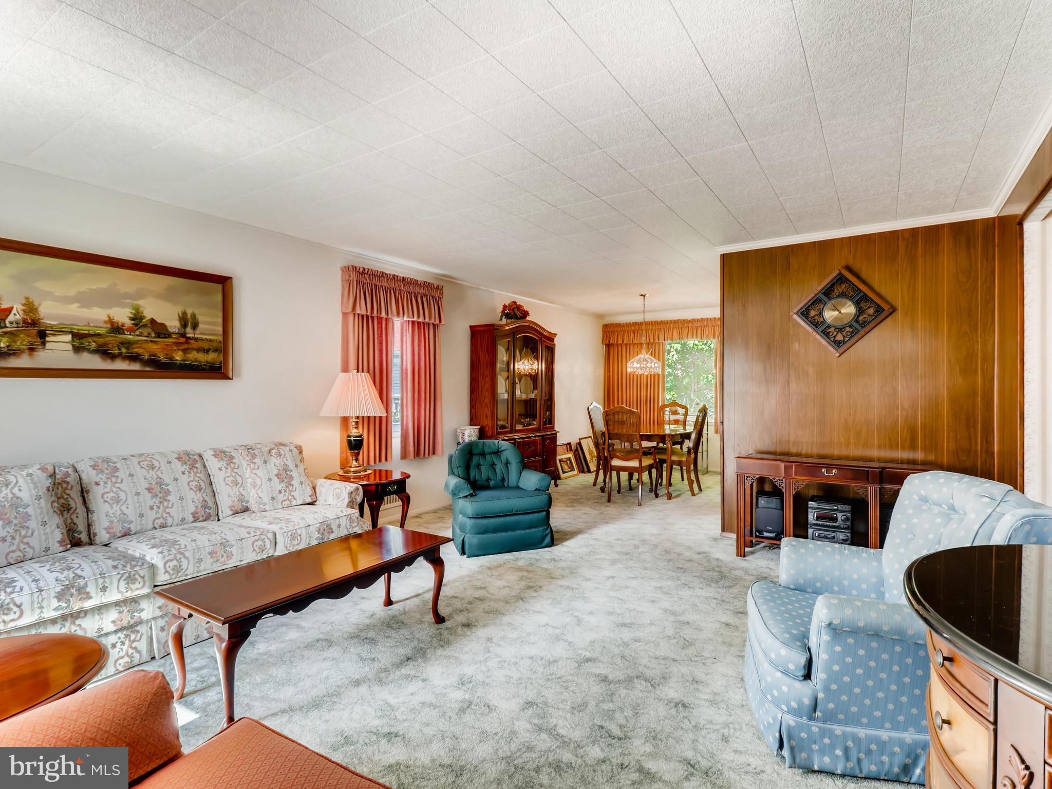 9137 Covered Bridge Road Baltimore, MD 21234 - Photo 5 of 28 Gallery Image 5