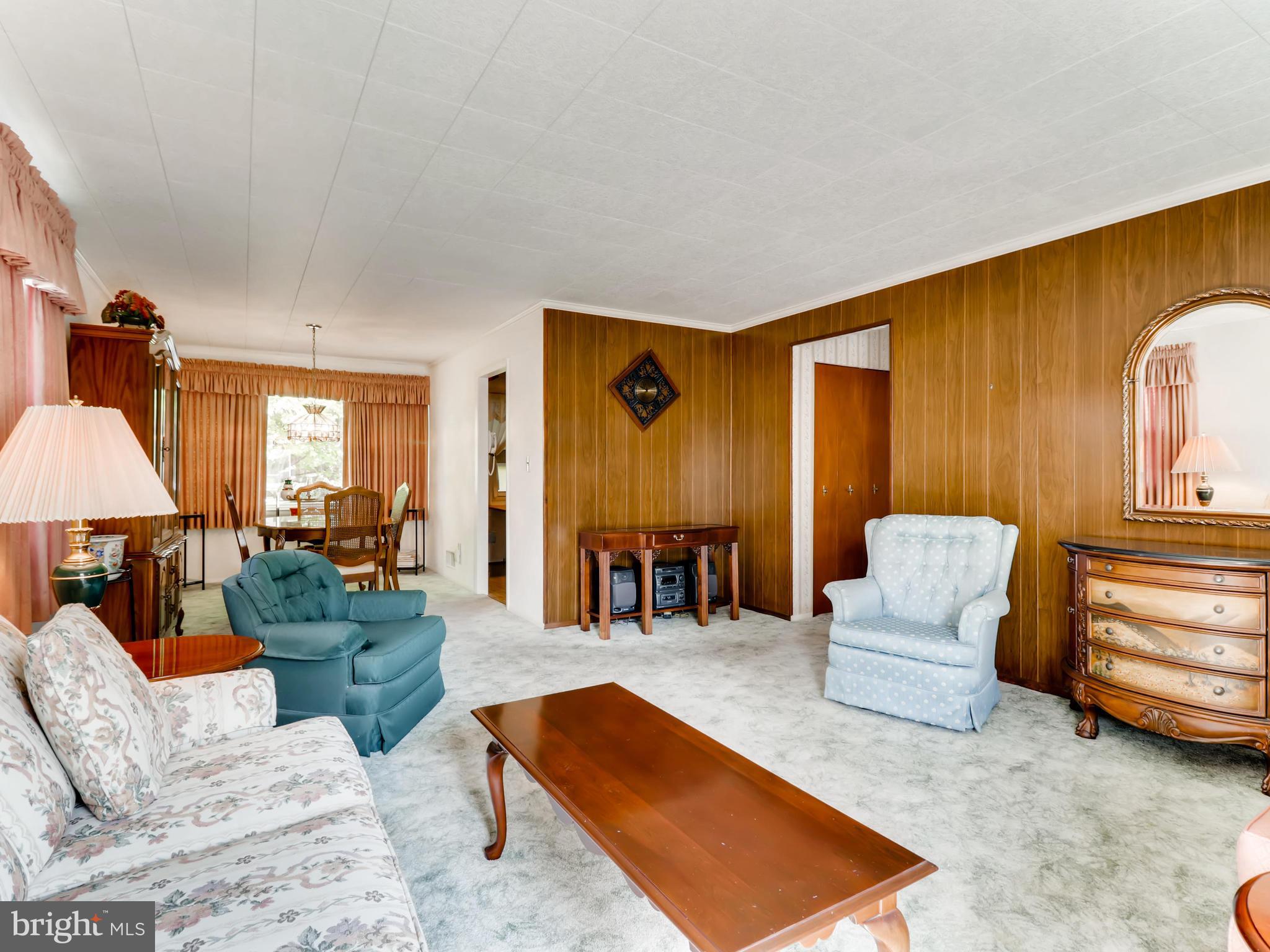 9137 Covered Bridge Road Baltimore, MD 21234 - Photo 6 of 28 Gallery Image 6
