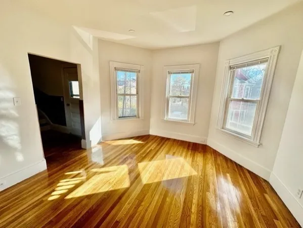 $4,200 | 14-16 Stanford Terrace, Unit 2, Somerville, MA 02143
