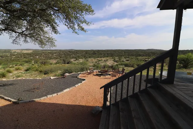 $1,999,000 | 45200 Rr 674, Brackettville, TX 78832