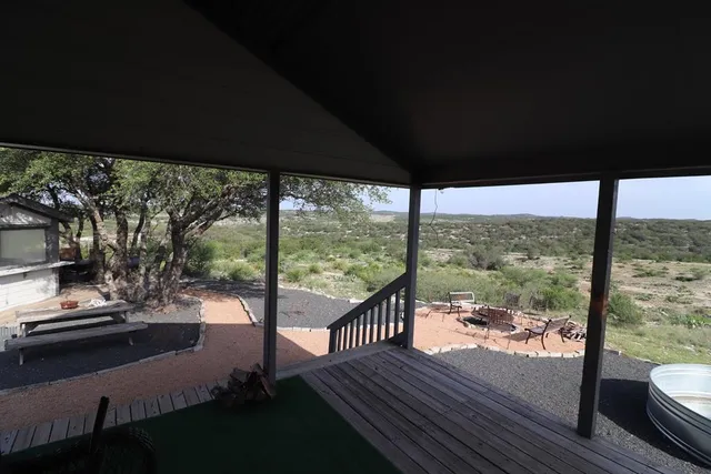 $1,999,000 | 45200 Rr 674, Brackettville, TX 78832