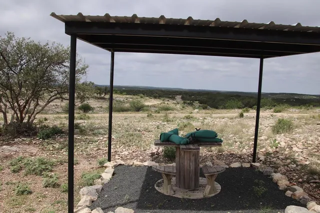 $1,999,000 | 45200 Rr 674, Brackettville, TX 78832