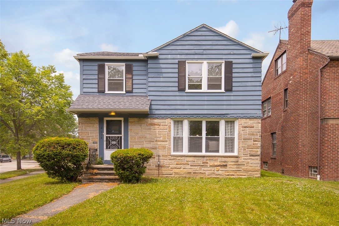 2374 Traymore Road University Heights, OH 44118 - Photo 1 of 41