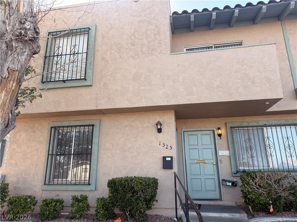 1525 Saylor Way Las Vegas, NV 89108 - Photo 2 of 25 Front2
