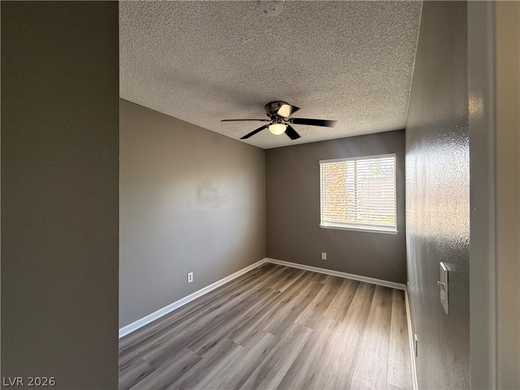 1525 Saylor Way Las Vegas, NV 89108 - Photo 21 of 25 3rd Bedroom Closet