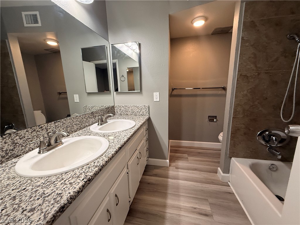 1525 Saylor Way Las Vegas, NV 89108 - Photo 24 of 25 Upstairs Bath Dual Sinks