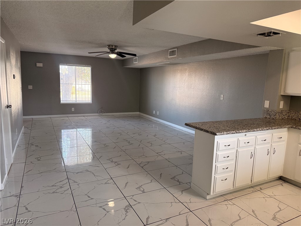 1525 Saylor Way Las Vegas, NV 89108 - Photo 5 of 25 Living Room