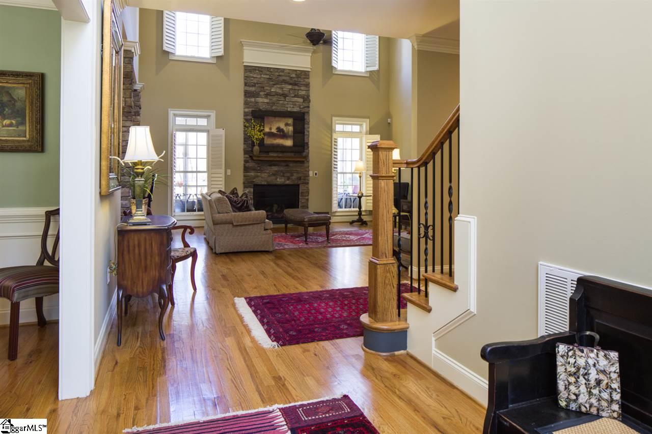 612 Foxcroft Road Greenville, SC 29615 - Photo 3 of 26 Gallery Image 3