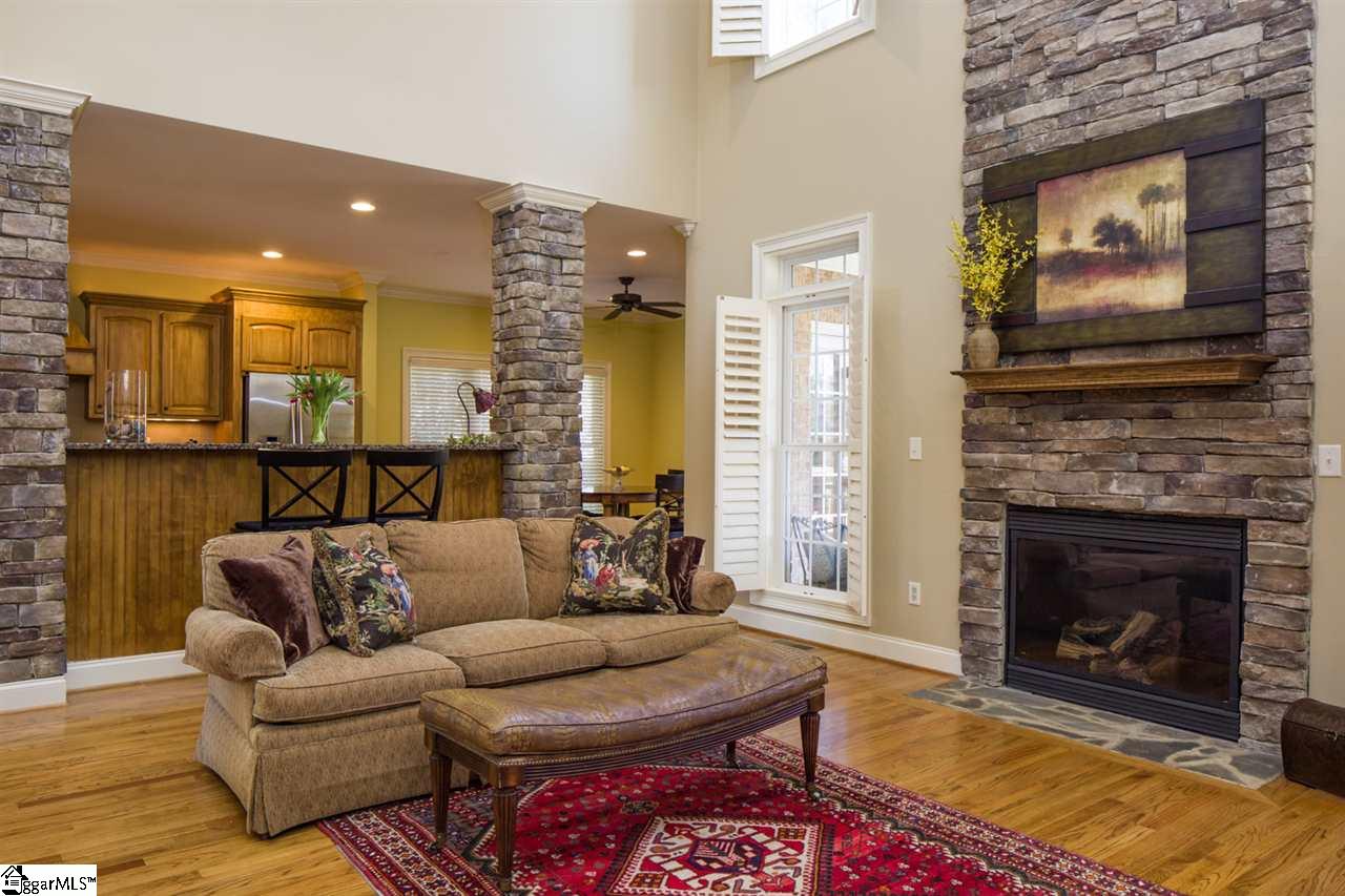 612 Foxcroft Road Greenville, SC 29615 - Photo 6 of 26 Gallery Image 6