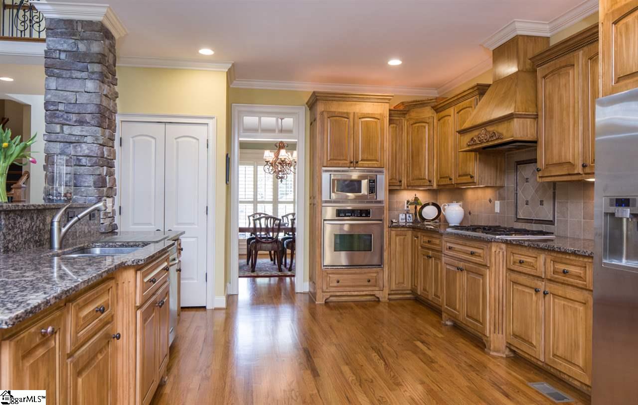 612 Foxcroft Road Greenville, SC 29615 - Photo 7 of 26 Gallery Image 7