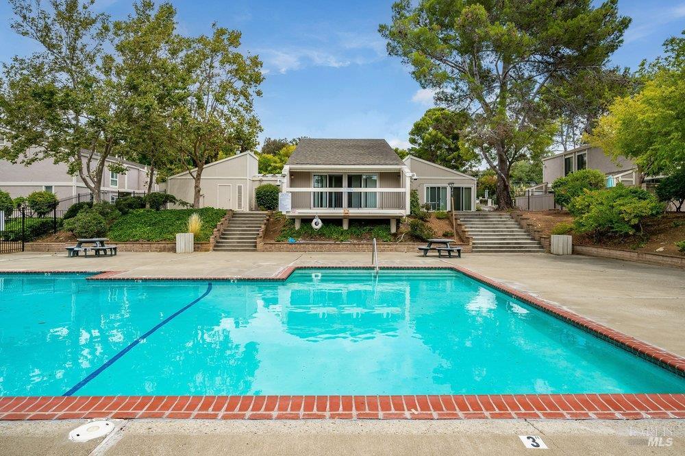 900 Southampton Road, Unit 11 Benicia, CA 94510 - Photo 26 of 36
