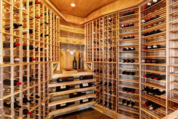 $1,800,000 | 15000 Middletown Park Drive, Redding, CA 96001