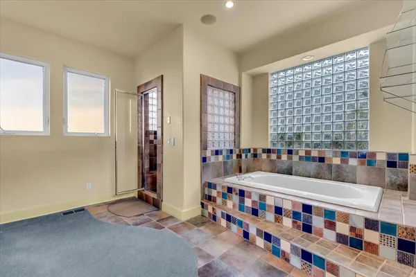 $1,800,000 | 15000 Middletown Park Drive, Redding, CA 96001